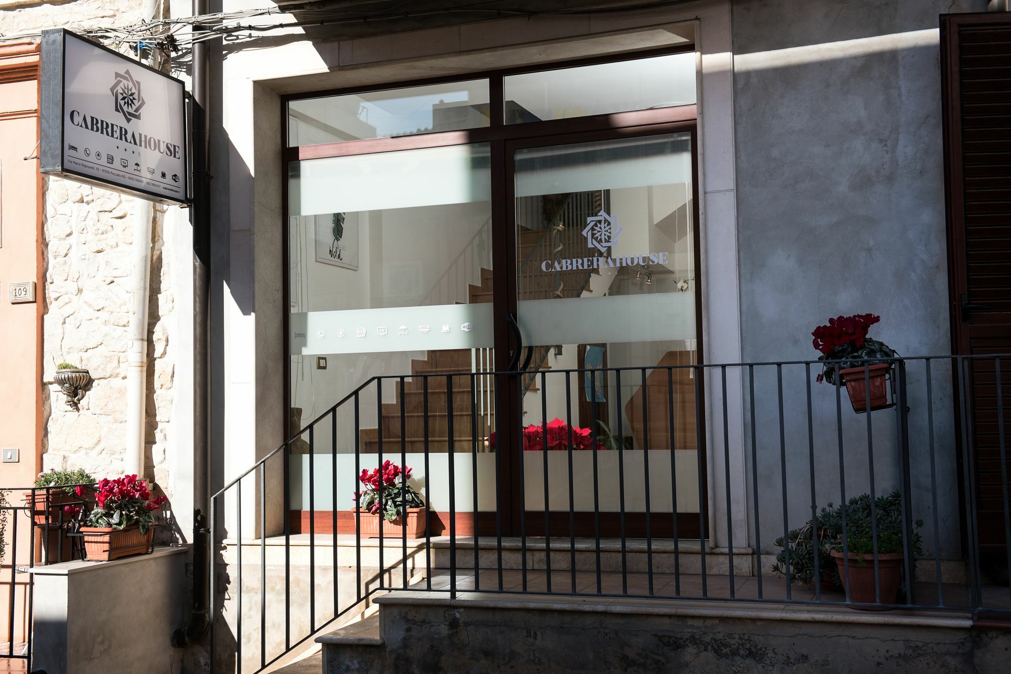 לינה וארוחת בוקר פוצאלו Cabrera House מראה חיצוני תמונה